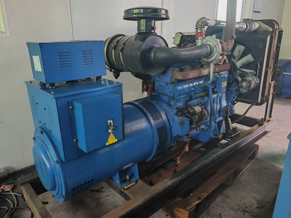 沙县100kW柴油发电机组使用多级机油有哪些优缺点？
